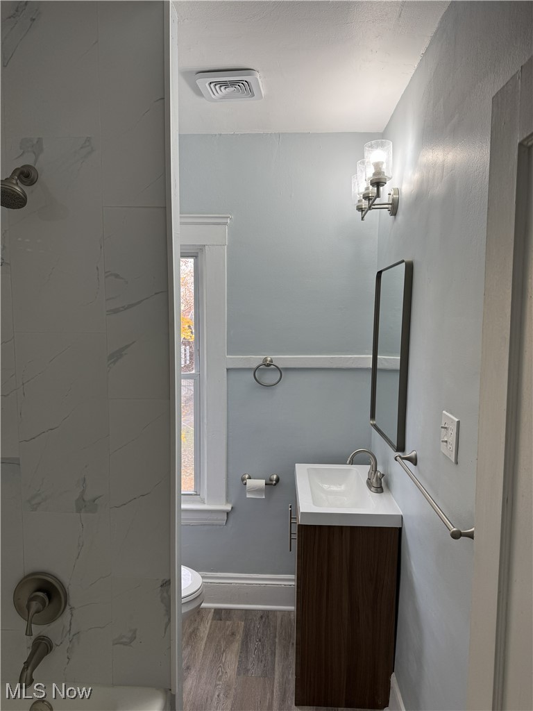 3235 Oak Road Cleveland Heights OH 44118