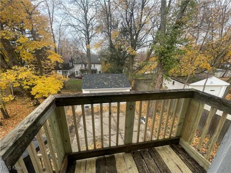 3235 Oak Road Cleveland Heights OH 44118