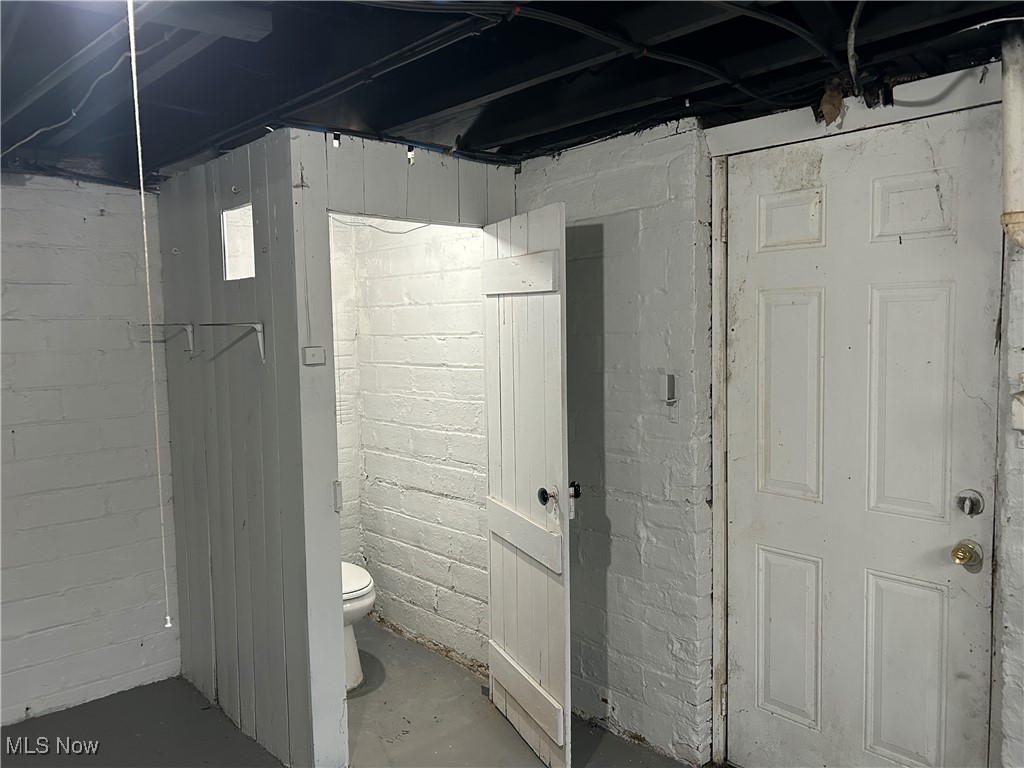 3235 Oak Road Cleveland Heights OH 44118