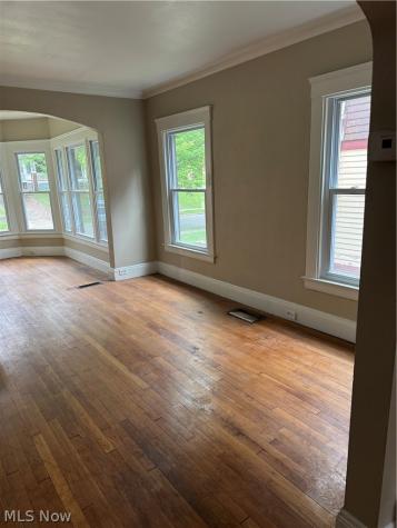 3235 Oak Road Cleveland Heights OH 44118