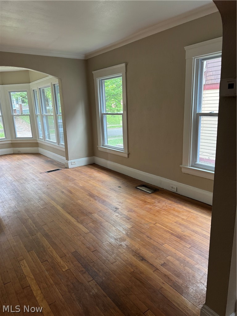 3235 Oak Road Cleveland Heights OH 44118