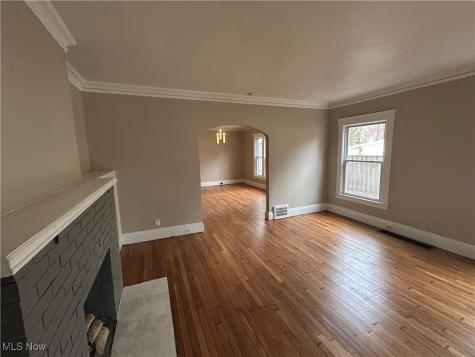 3235 Oak Road Cleveland Heights OH 44118