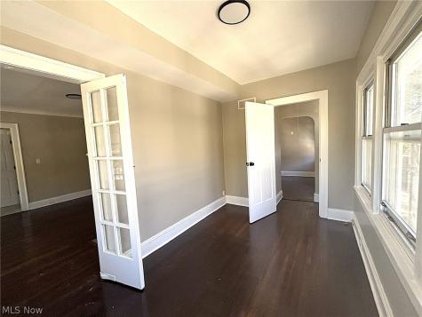 14172 Superior Road Cleveland Heights OH 44118