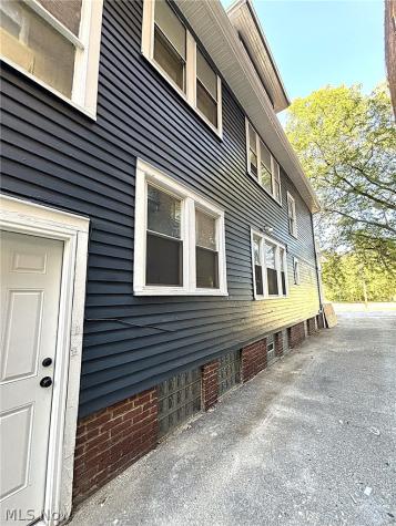 14172 Superior Road Cleveland Heights OH 44118