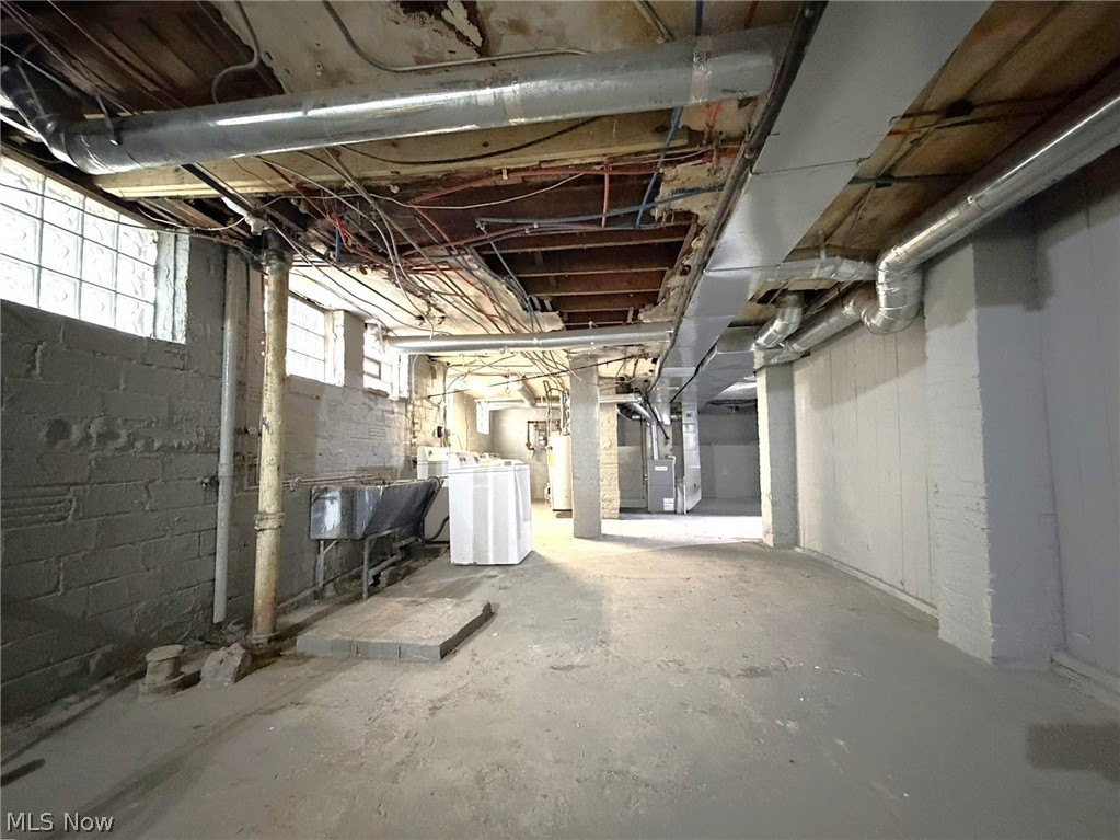 14172 Superior Road Cleveland Heights OH 44118