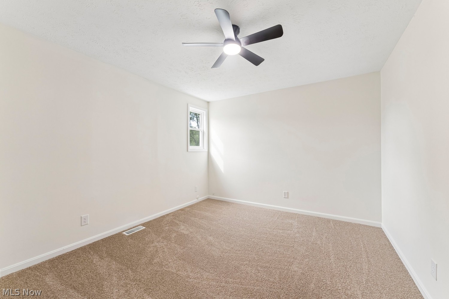 950 Douglas Street Vermilion OH 44089