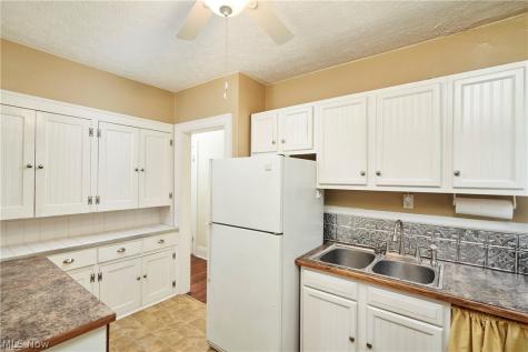 1036-1038 Emma Avenue Akron OH 44302