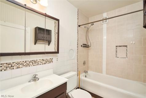 1036-1038 Emma Avenue Akron OH 44302