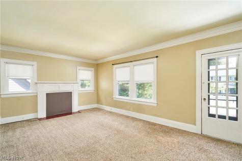 1036-1038 Emma Avenue Akron OH 44302