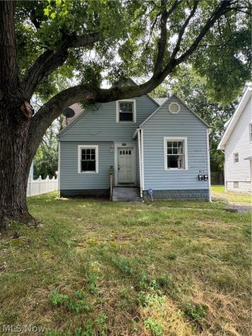 972 Hunt Street Akron OH 44306