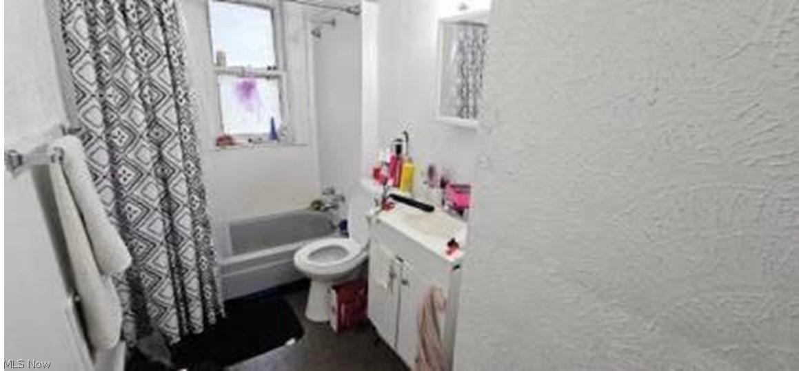 1319 E 66th Street Cleveland OH 44103