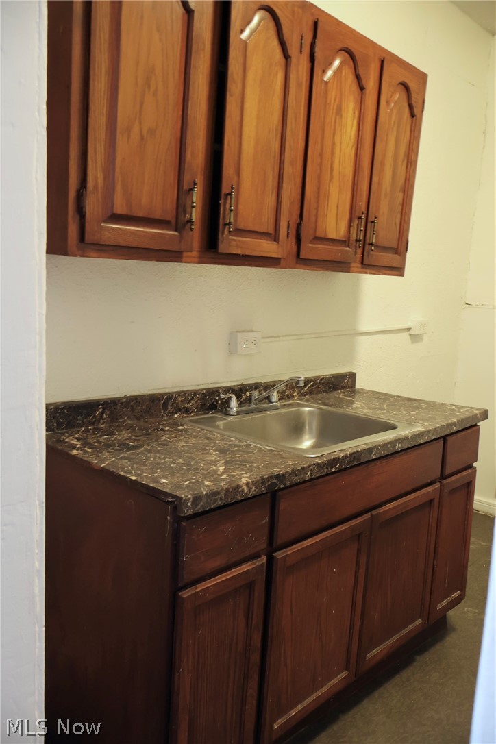 1319 E 66th Street Cleveland OH 44103