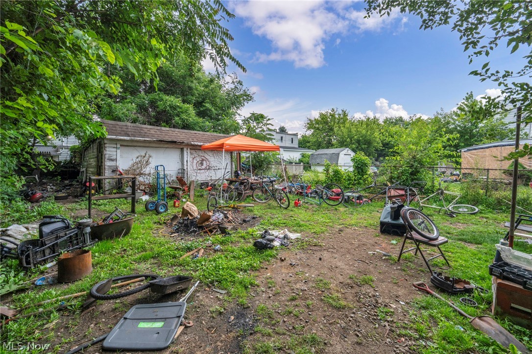 7814 Lawn Avenue Cleveland OH 44102