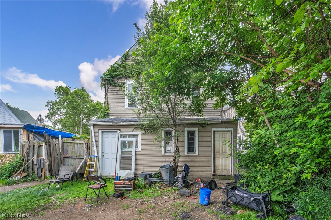7814 Lawn Avenue Cleveland OH 44102