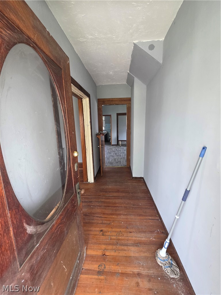 15 Beaver Avenue Niles OH 44446