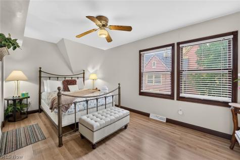 3515 Archwood Avenue Cleveland OH 44109