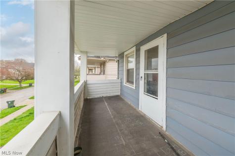 4004 E 52nd Street Newburgh Heights OH 44105