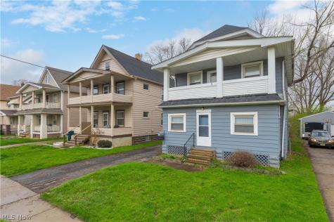 4004 E 52nd Street Newburgh Heights OH 44105