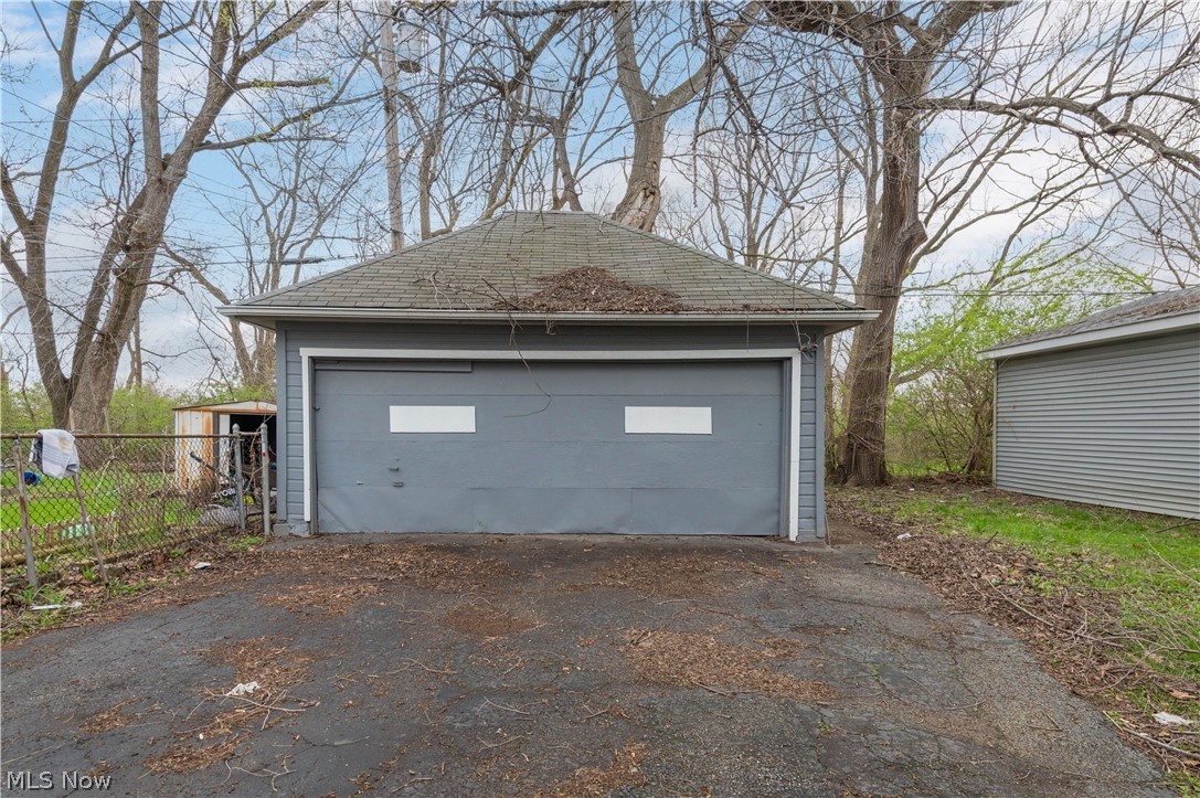 4004 E 52nd Street Newburgh Heights OH 44105