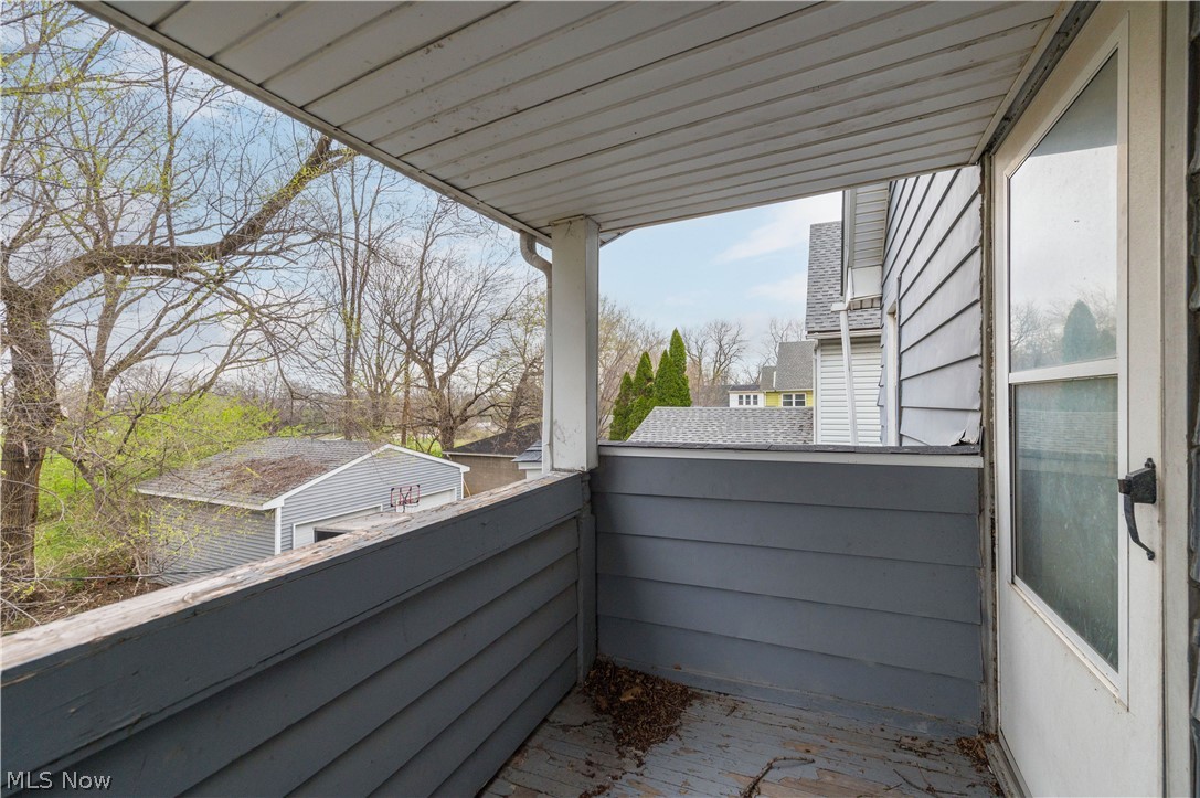 4004 E 52nd Street Newburgh Heights OH 44105
