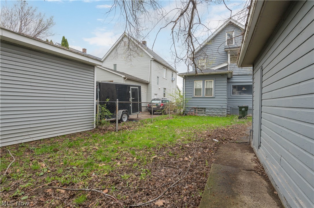 4004 E 52nd Street Newburgh Heights OH 44105