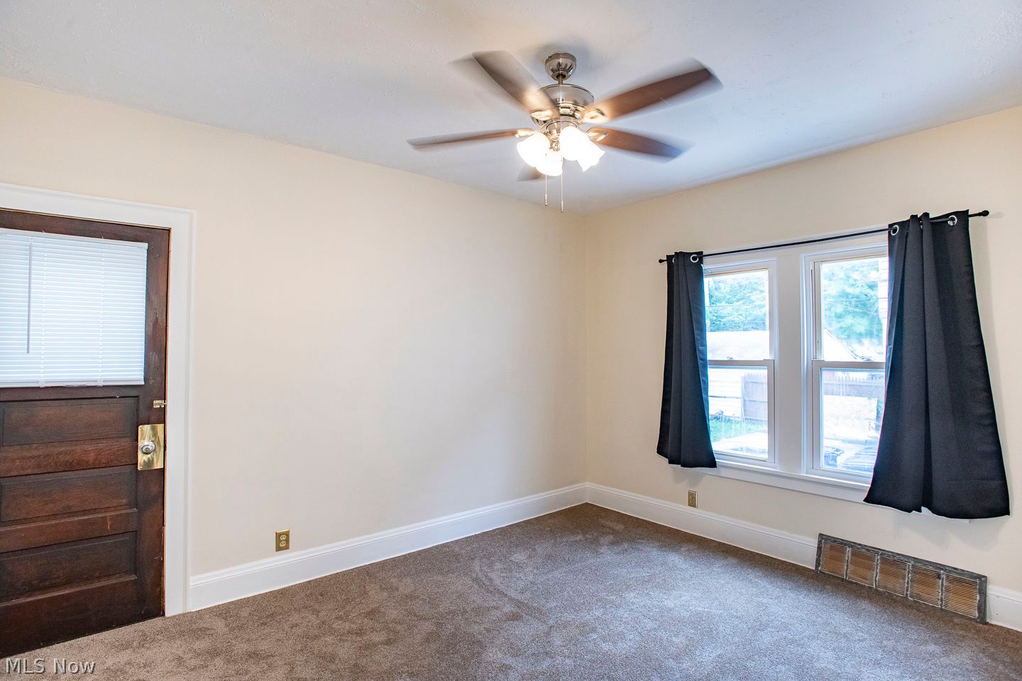 14534 Garfield Avenue Lakewood OH 44107