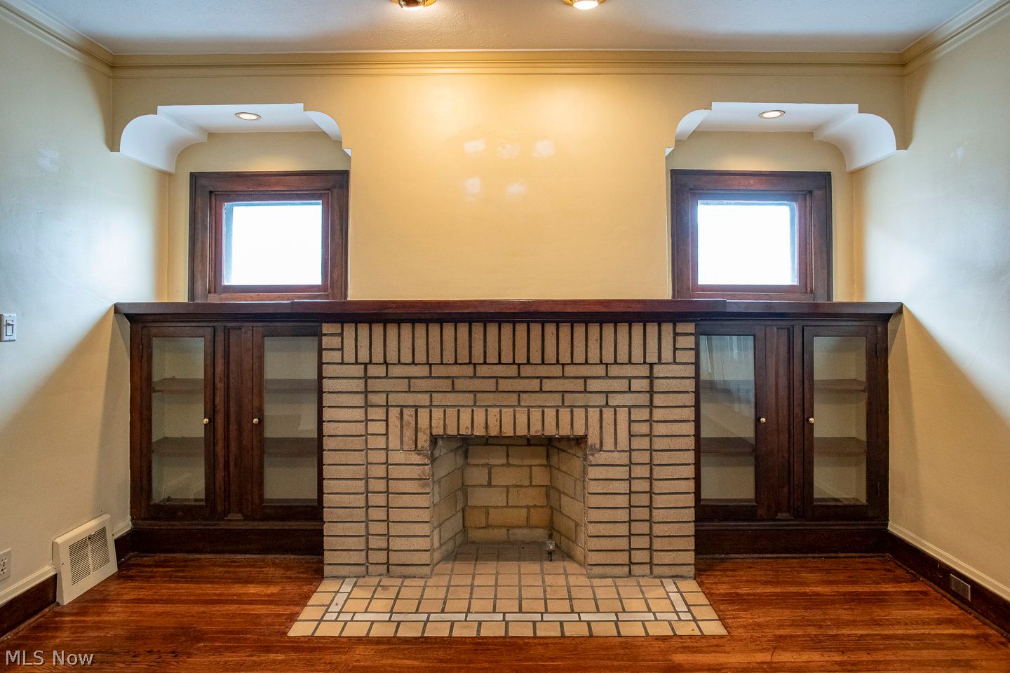 14534 Garfield Avenue Lakewood OH 44107