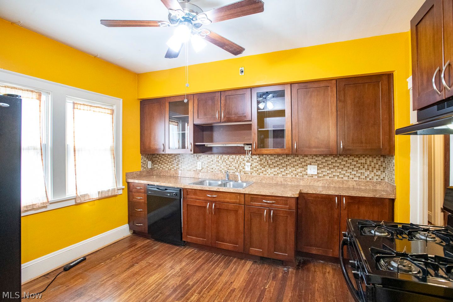 14534 Garfield Avenue Lakewood OH 44107