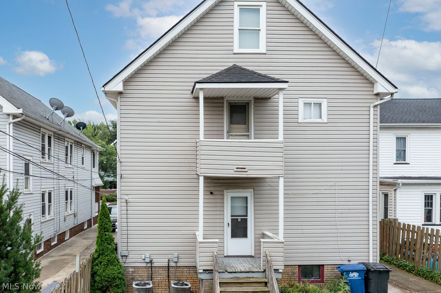 14534 Garfield Avenue Lakewood OH 44107