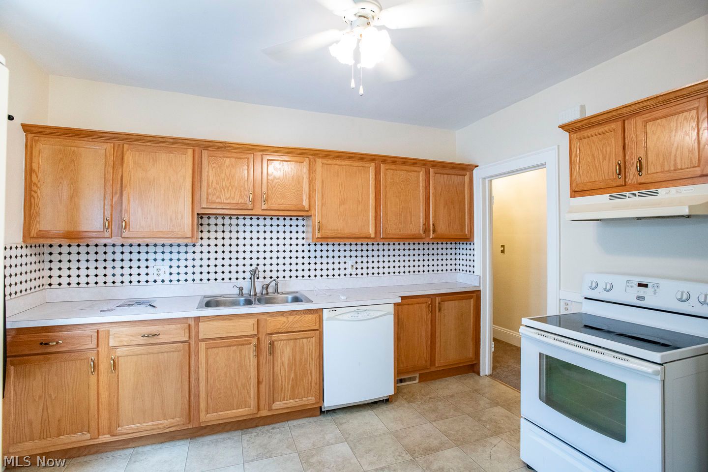 14534 Garfield Avenue Lakewood OH 44107