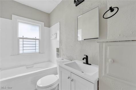 3367 E 102nd Street Cleveland OH 44104