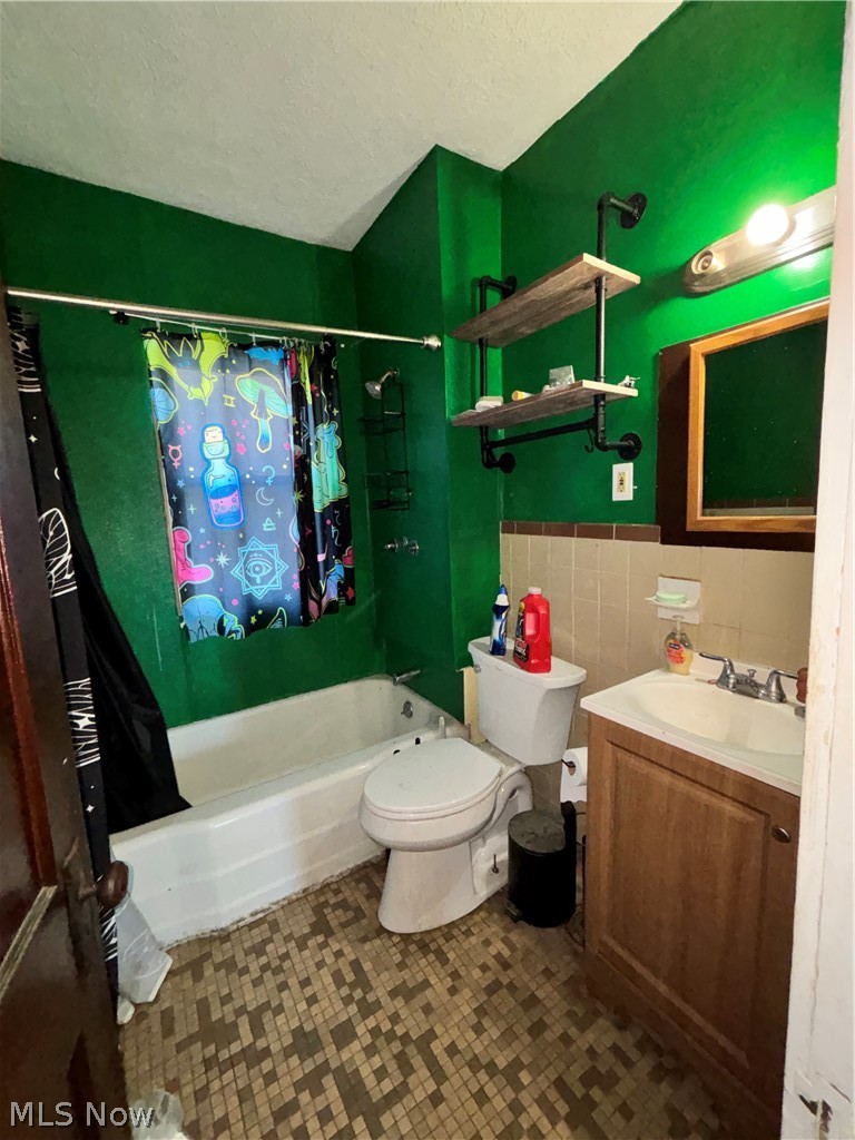 1422 W 112th Street Cleveland OH 44102