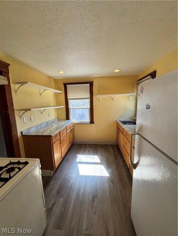1422 W 112th Street Cleveland OH 44102