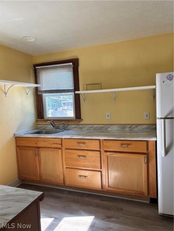 1422 W 112th Street Cleveland OH 44102