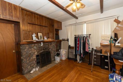 1037 W 8th Street Lorain OH 44052