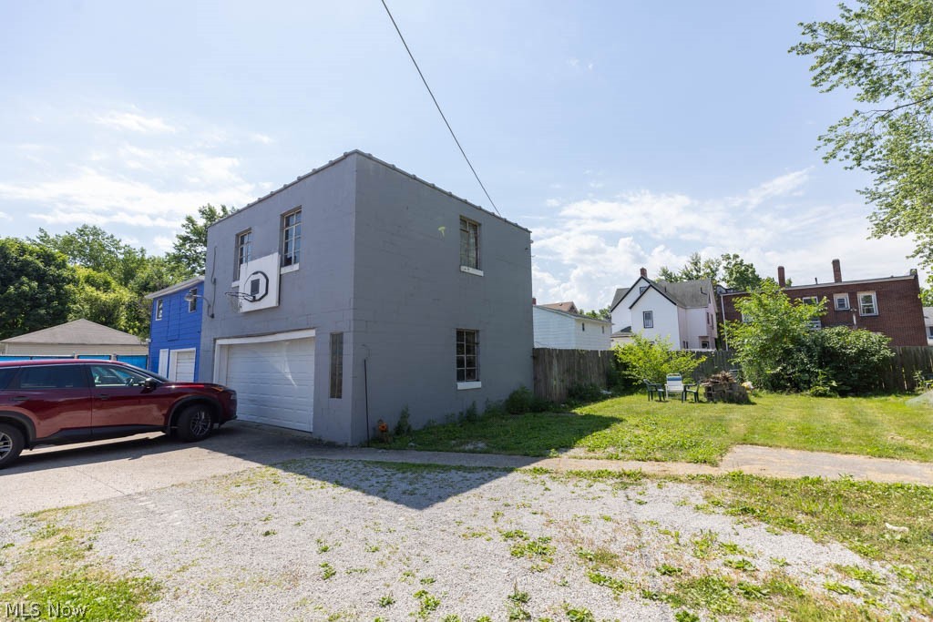 1037 W 8th Street Lorain OH 44052