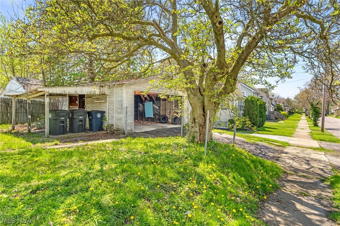 1102 Brown Street Akron OH 44301