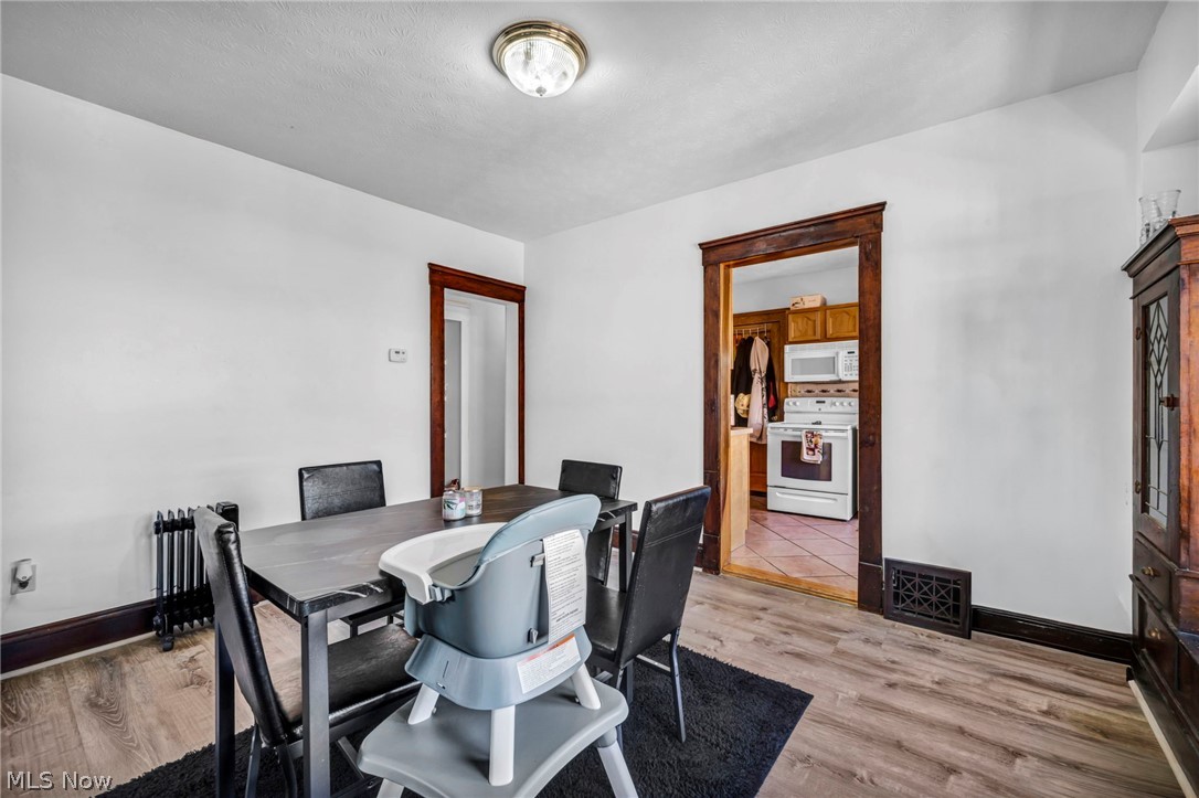 4352 W 47th Street Cleveland OH 44144
