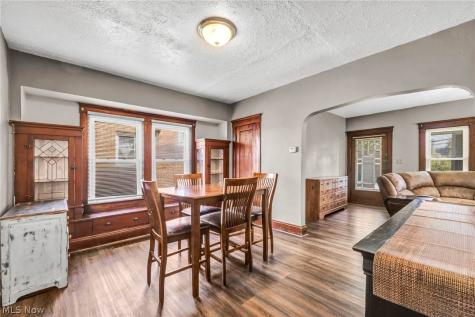 4352 W 47th Street Cleveland OH 44144
