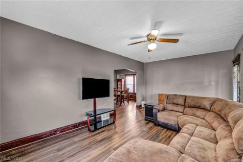 4352 W 47th Street Cleveland OH 44144