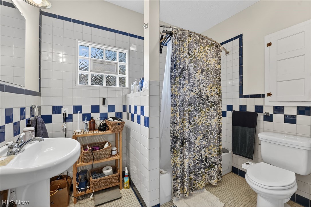 3221 Bradford Road Cleveland Heights OH 44118