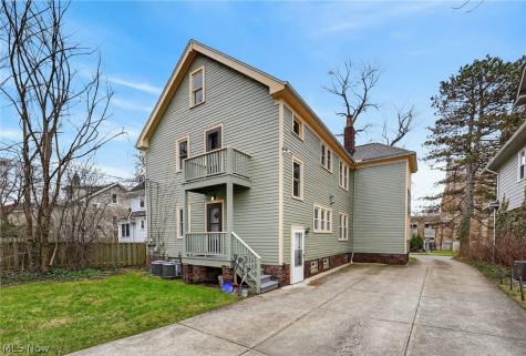 3221 Bradford Road Cleveland Heights OH 44118