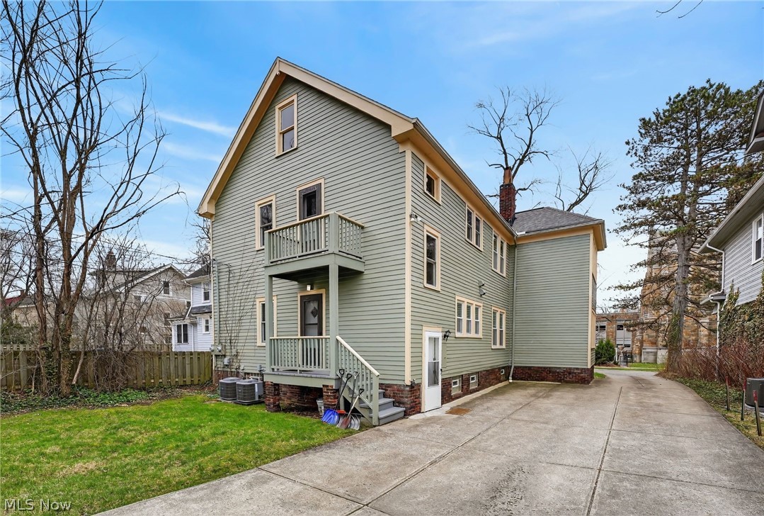 3221 Bradford Road Cleveland Heights OH 44118
