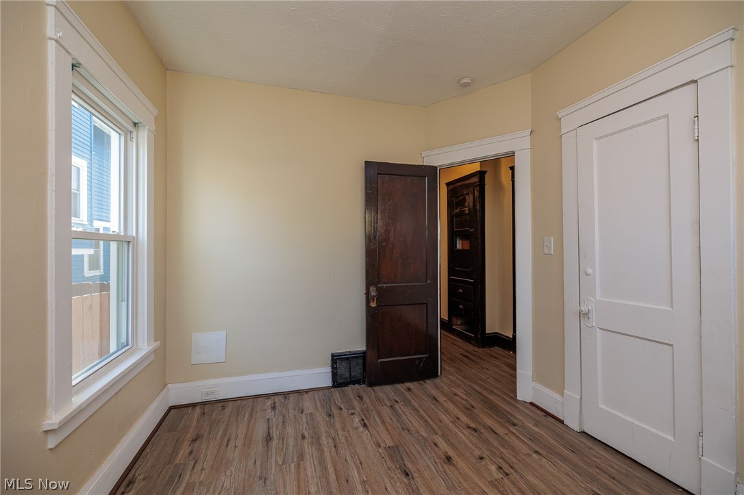 2215 W 101st Street Cleveland OH 44102