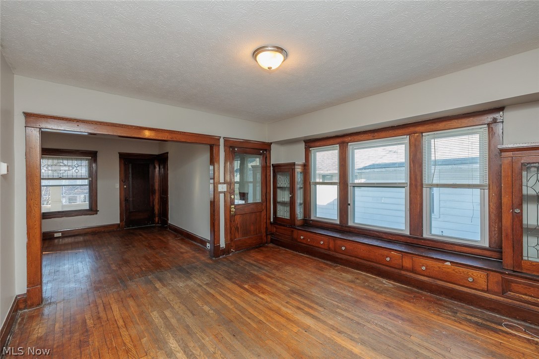 2215 W 101st Street Cleveland OH 44102