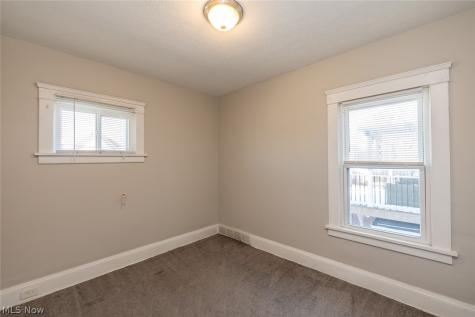 2215 W 101st Street Cleveland OH 44102