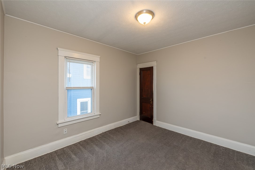 2215 W 101st Street Cleveland OH 44102