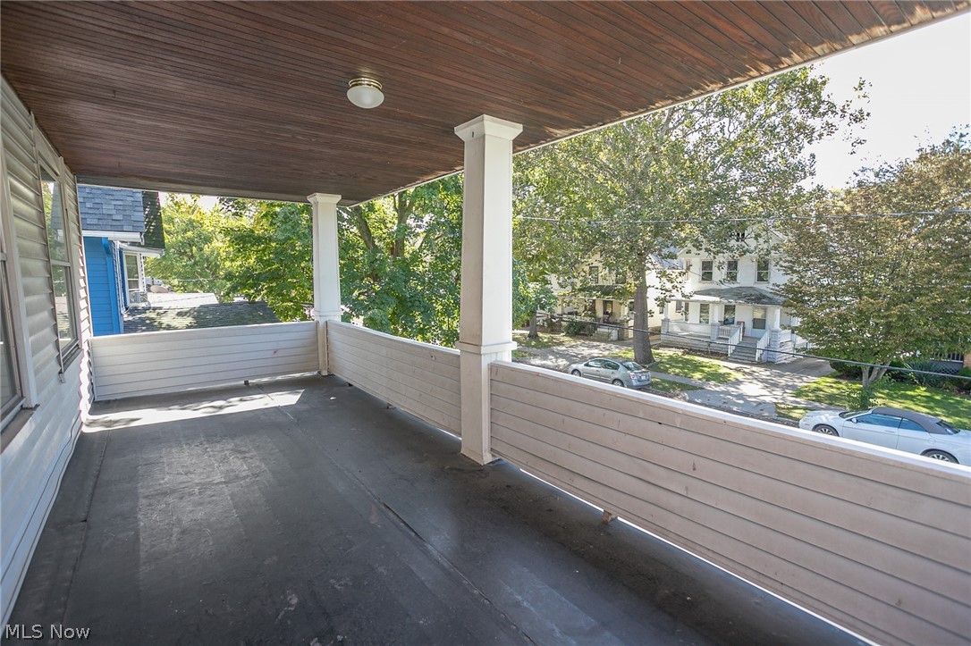 2215 W 101st Street Cleveland OH 44102