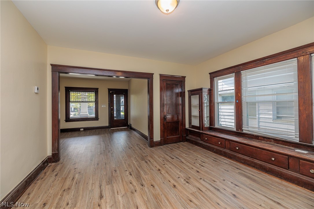 2215 W 101st Street Cleveland OH 44102
