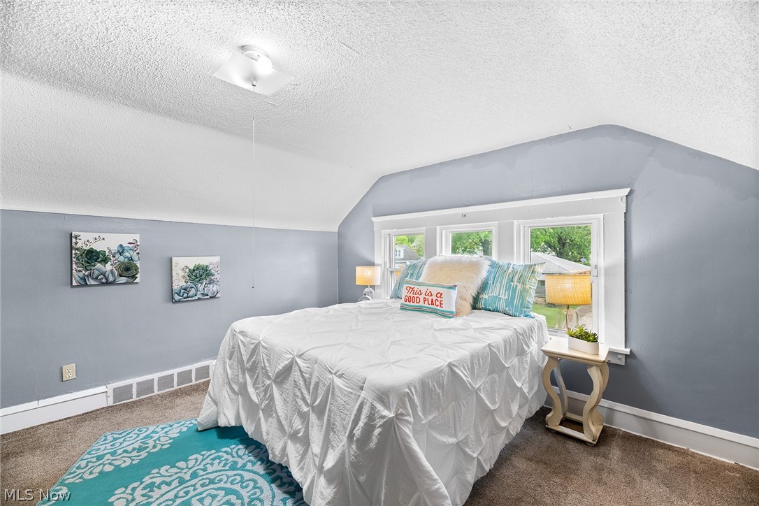 6206 Bradley Avenue Parma OH 44129